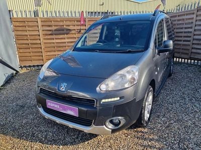 Used Peugeot Partner Tepee Outdoor 115 HP (84 kW) 2014 Grey MPV