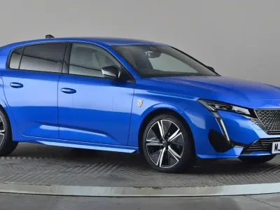 Second-hand Peugeot 308 GT 131 CP (96 kW) 2022 Albastru Hatchback
