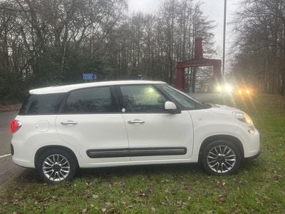 Used Fiat 500L Lounge 85 HP (62 kW) 2014 White MPV