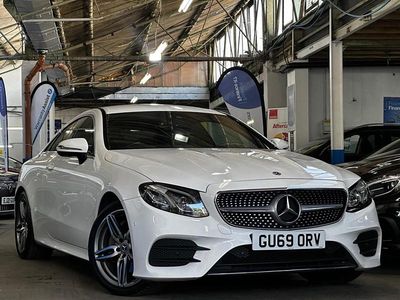 Begagnad Mercedes E220 AMG line 194 HK (142 kW) 2019 Vit Sportkupé