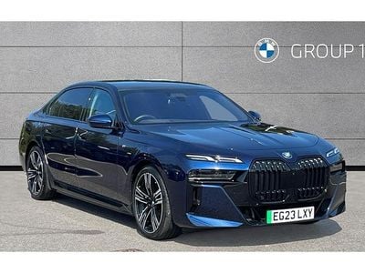 BMW i7
