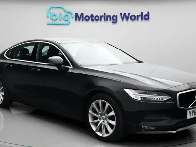 Used Volvo S90 Momentum 190 HP (139 kW) 2019 Black Sedan