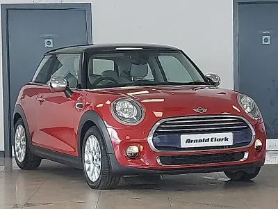 Used Mini Cooper Hatch 136 HP (100 kW) 2015 Red Hatchback