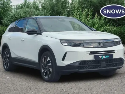 Used Vauxhall Grandland X GSe 136 HP (100 kW) 2025 White SUV
