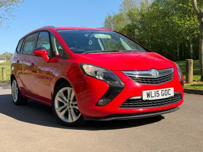 Używany Vauxhall Zafira SRi 170 KM (125 kW) 2015 Czerwony Minivan