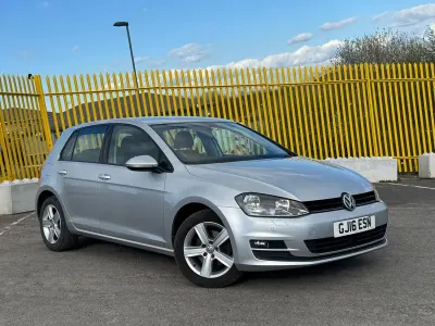 Used VW Golf VII Edition 125 HP (91 kW) 2016 Silver Hatchback