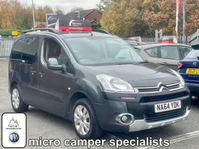 Begagnad Citroën Berlingo XTR 90 HK (66 kW) 2014 Grå Minibuss