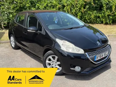 Used Peugeot 208 Active 110 HP (80 kW) 2015 Black Hatchback