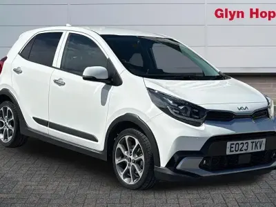 Used Kia Picanto X-Line 67 HP (49 kW) 2023 White Hatchback