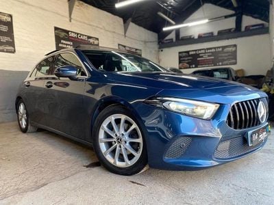 Begagnad Mercedes A180 Premium Plus 116 HK (85 kW) 2019 Blå Halvkombi