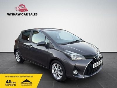 Grey Used 2015 Toyota Yaris Hybrid Sport Hatchback | £10,200 (Fair price)
