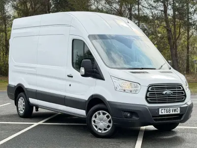 Używany Ford Transit 130 KM (95 kW) 2019 Biały Van