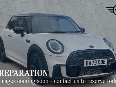 Used Mini Cooper Hatch 134 HP (98 kW) 2024 White Hatchback