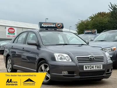 Used Toyota Avensis T3 129 HP (94 kW) 2004 Silver Hatchback