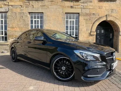 Usado Mercedes CLA220 AMG line 2018 Preto Sedan