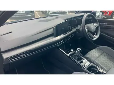 Used VW Golf VIII R-line 130 HP (95 kW) 2023 Blue Hatchback