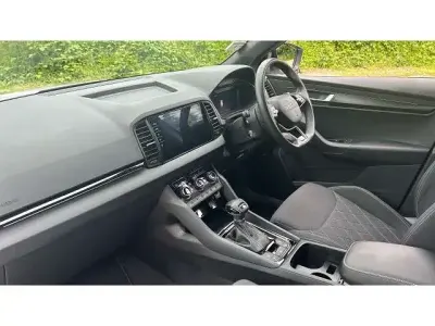 Gebraucht Skoda Karoq SportLine 190 PS (139 kW) 2025 Weiß SUV