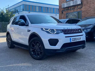 Used Land Rover Discovery Sport Landmark 180 HP (132 kW) 2019 White SUV