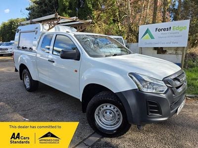 Used Isuzu D-Max 164 HP (120 kW) 2018 White Pickup