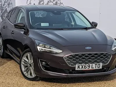 Used Ford Focus Vignale 125 HP (91 kW) 2019 Mauve/purple Hatchback