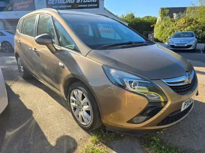 Used Vauxhall Zafira 170 HP (125 kW) 2014 Brown MPV