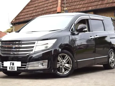 Usado Nissan Elgrand 2022 Negro