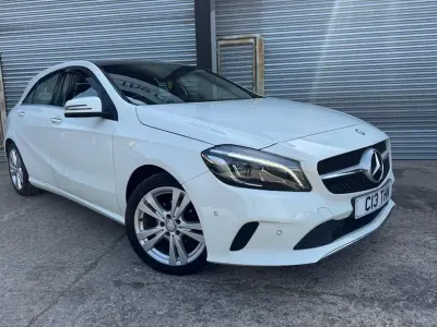 Begagnad Mercedes A180 Premium Plus 109 HK (80 kW) 2016