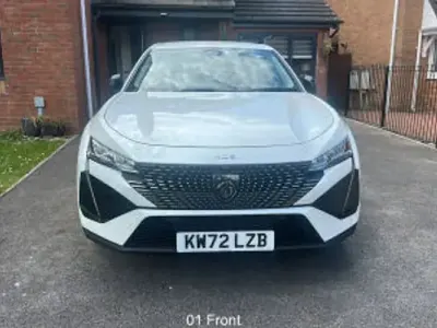 Second-hand Peugeot 408 Allure Premium 131 CP (96 kW) 2023 Alb SUV