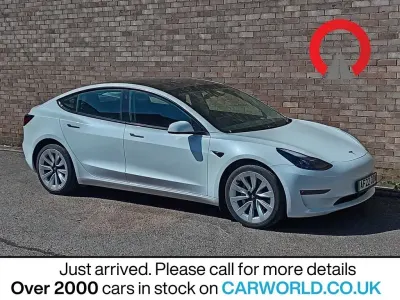 Używany Tesla Model 3 Long Range AWD 366 kW (498 KM) 2022 Biały Sedan/Limuzyna