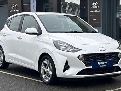 Used Hyundai i10 SE 67 HP (49 kW) 2022 White Hatchback