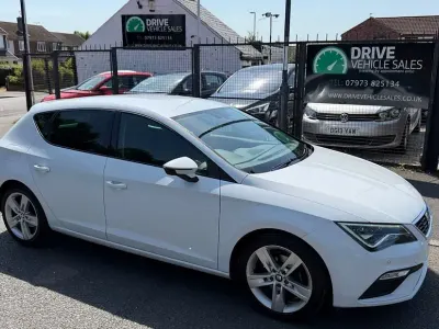 Used Seat Leon FR 130 HP (95 kW) 2019 White Hatchback
