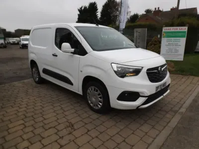 Used Vauxhall Combo Sportive 2021 White MPV