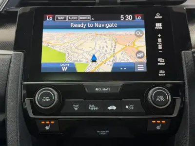 Used Honda Civic Prestige 182 HP (133 kW) 2018 Blue Hatchback