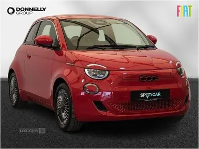 Używany Fiat 500e Red 86 kW (118 KM) 2024 Czerwony Hatchback