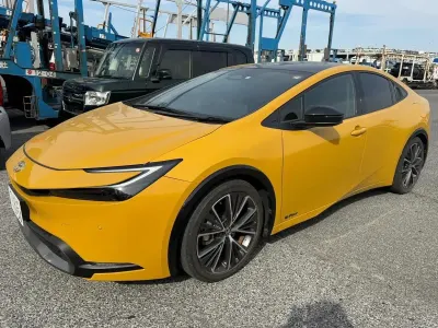 Usado Toyota Prius 2023 Amarelo Citadino