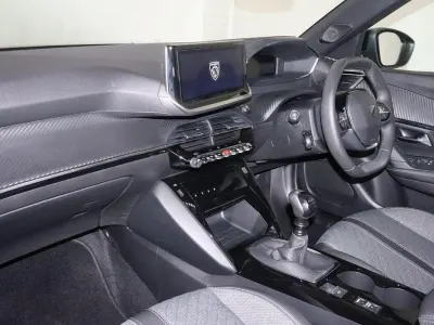 Używany Peugeot 2008 Allure 129 KM (94 kW) 2024 Szary SUV