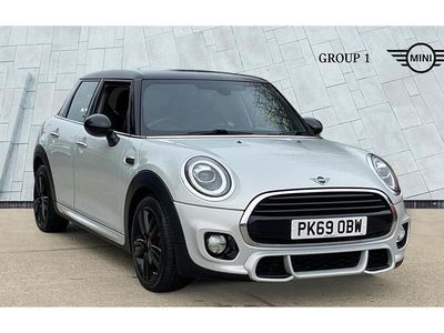 Used Mini Cooper Comfort 136 HP (100 kW) 2019 White silver Hatchback