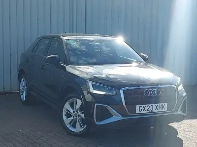 Begagnad Audi Q2 S-Line 150 HK (110 kW) 2023 Svart SUV