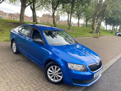 Used Skoda Octavia 2014 Blue Estate