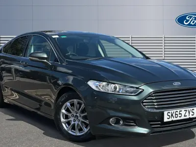 Used Ford Mondeo Zetec 120 HP (88 kW) 2015 Green Hatchback