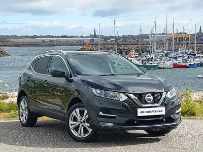 Used Nissan Qashqai N-Connecta 110 HP (80 kW) 2018 Black SUV