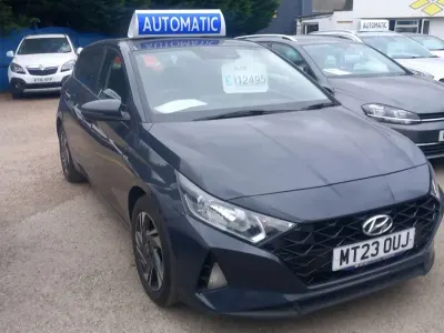 Used Hyundai i20 SE 100 HP (73 kW) 2023 Grey Hatchback