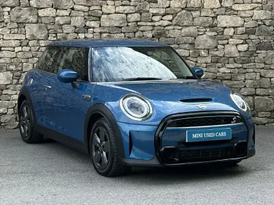 Used Mini Cooper S Classic 176 HP (129 kW) 2022 Blue Hatchback