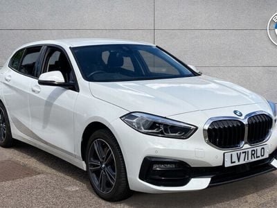 Usado BMW 118 Sport Line 136 HP (100 kW) 2021 Branco Citadino