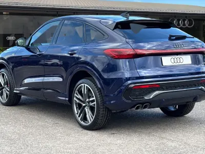 New Audi Q5 Sportback Sport 204 HP (150 kW) 2026 Blue SUV