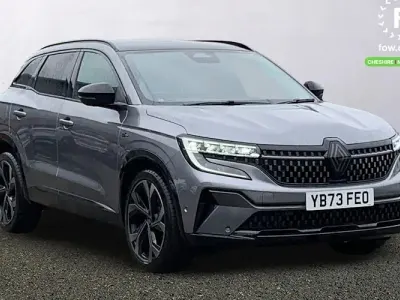 Used Renault Austral Iconic Esprit Alpine 200 HP (147 kW) 2023 Grey SUV