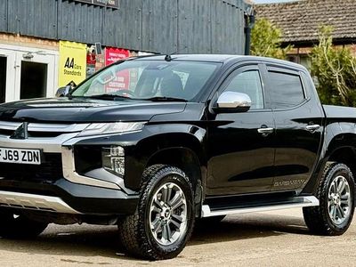 Used Mitsubishi L200 150 HP (110 kW) 2019 Black Pickup