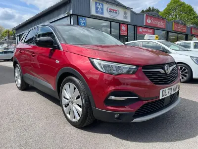 Used Vauxhall Grandland X Elite 130 HP (95 kW) 2020 Red SUV