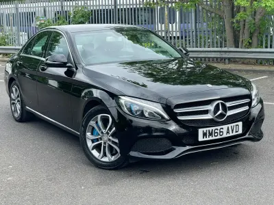 Usado Mercedes C350e 2017 Preto Sedan