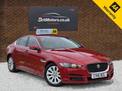 Used Jaguar XE Prestige 163 HP (119 kW) 2016 Red Sedan